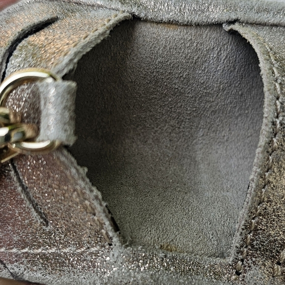 Real Leather Throughout Metallic Simple Crossbody for cards and essentials. - Picture 10 of 10